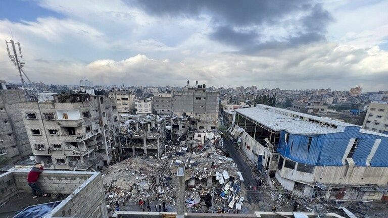 الصحة العالمية: مصير مئات المرضى في مستشفى الأقصى بغزة لا يزال مجهولاً
