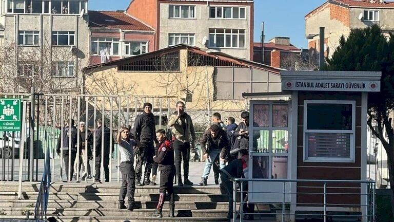 قتلى وجرحى بهجوم قرب مجمع المحاكم في اسطنبول