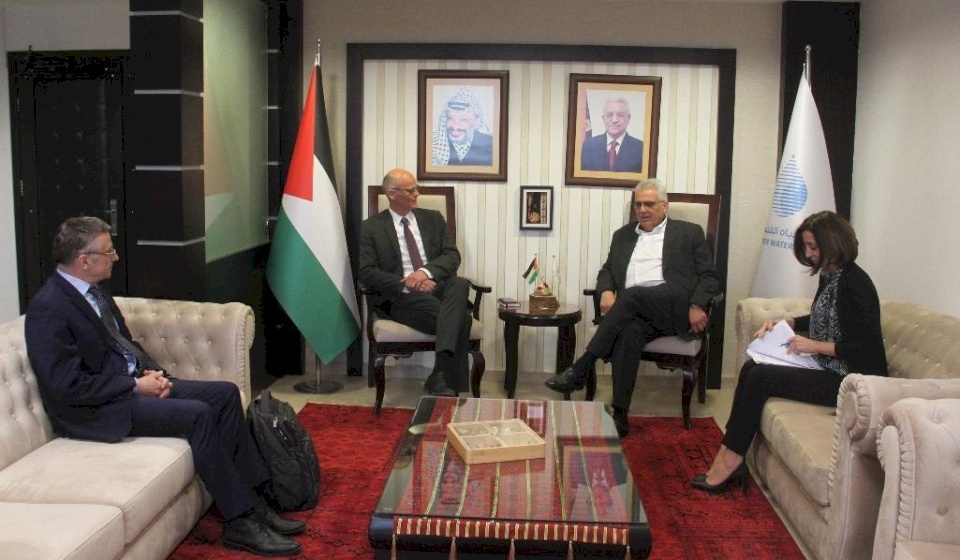 الوزير غنيم يبحث مع مدير بعثة البنك الدولي آليات التدخل الطارئة لقطاع غزة