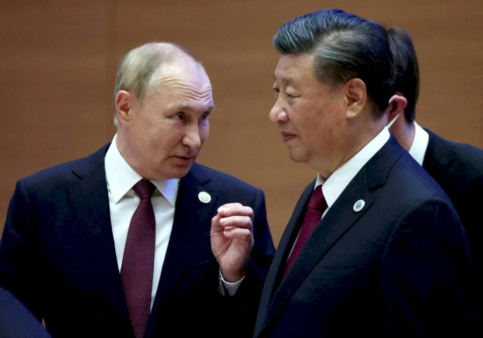 Putin and Xi Strengthen Strategic Alliance and Showcase China's Military Capabilities