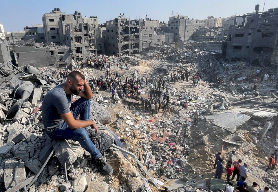 الحرب على غزة: 3 مجازر آخر 24 ساعة وحصيلة الشهداء ترتفع لـ34683