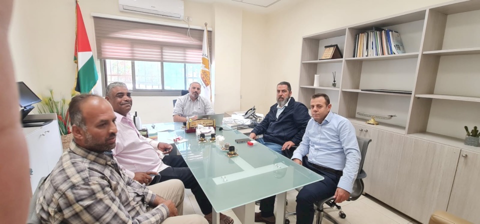 "كهرباء القدس" ونقابة الكهربائيين في محافظة أريحا والأغوار تبحثان القضايا المشتركة