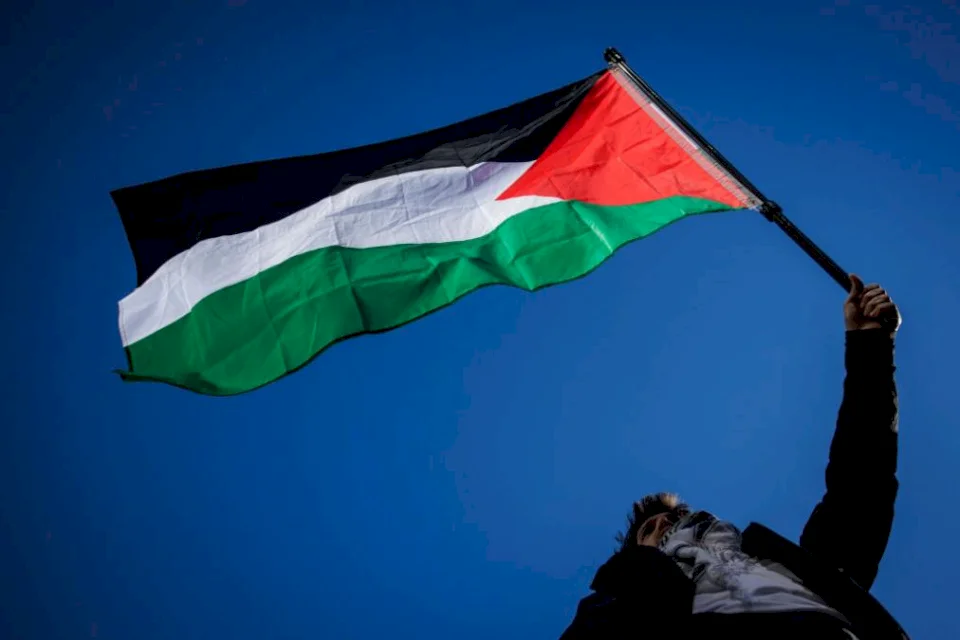 بيان فلسطيني يعقب على تصريحات وزير الخارجية السعودي بشأن التحالف الدولي لتنفيذ حل الدولتين