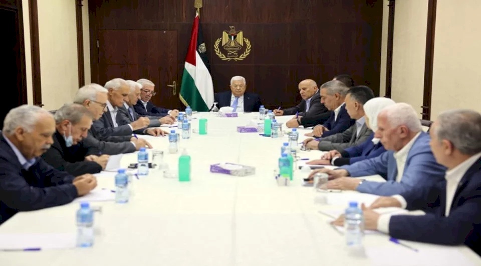 القيادة تشرع بتحركاتها واتصالاتها للتحضير لتوجه الرئيس وأعضاء القيادة إلى قطاع غزة