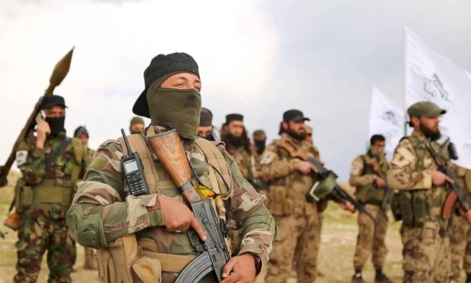 هيئة تحرير الشام: سنكون أول المبادرين بحل الجناح العسكري