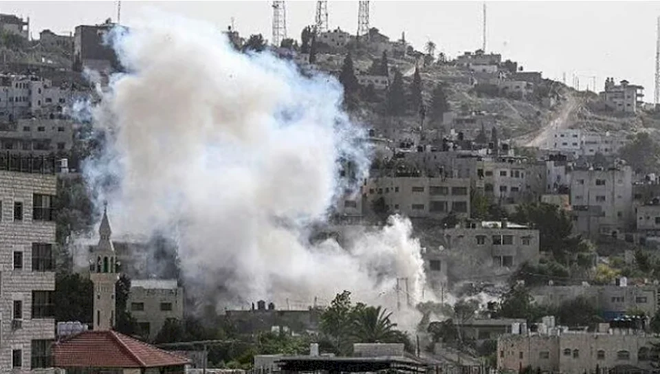 L'armée d'occupation bombarde une maison à Kafr Qud au sud-ouest de Jénine (vidéo)