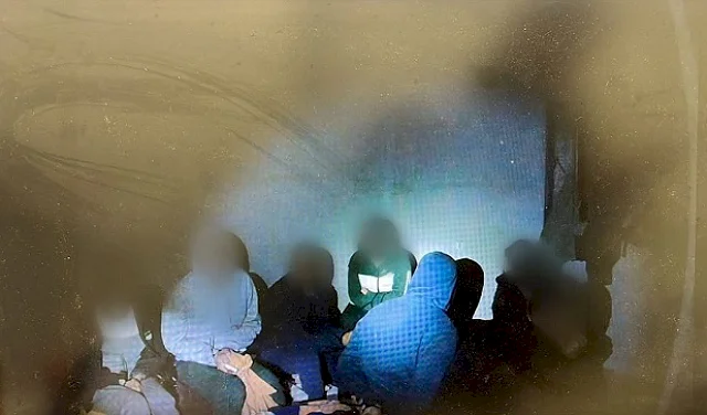 اعتقال 561 عاملا من الضفة و61 مشتبها بـ"توفير المأوى أو وسيلة نقل وتشغيلهم"