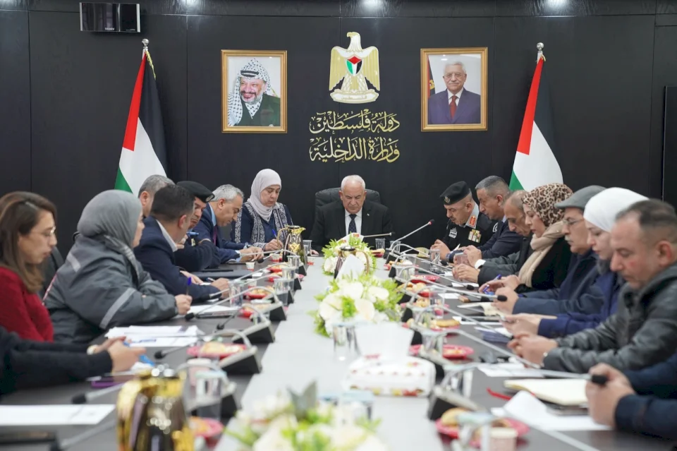 وزير الداخلية يترأس اجتماع المجلس الاعلى للدفاع المدني