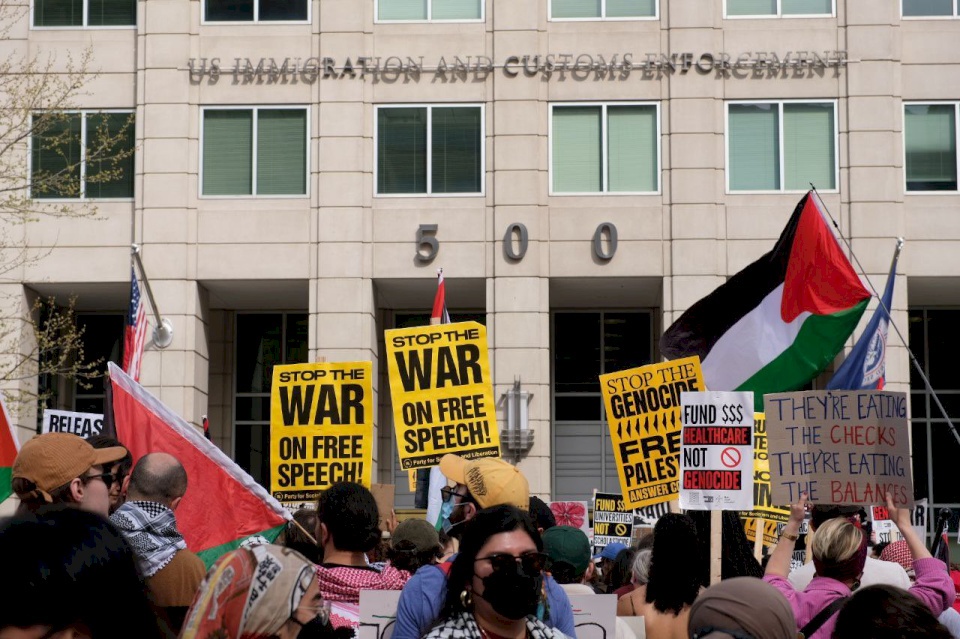تظاهرة حاشدة في واشنطن تضامنا مع فلسطين