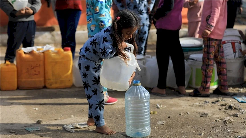 الأونروا: خطر صحي يهدد غزة بسبب انعدام المياه النظيفة والحرّ