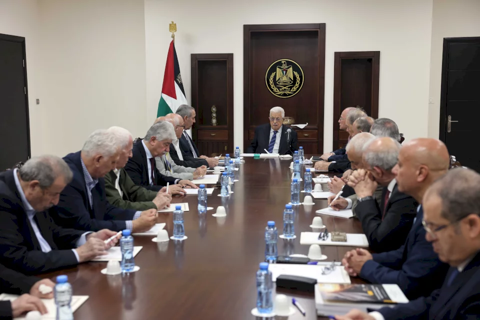اللجنة التنفيذية لمنظمة التحرير تنتخب عزام الأحمد أمينا للسر