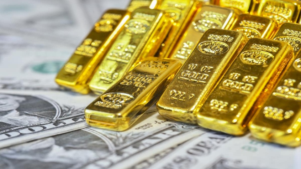 الذهب يهبط بأكثر من 3% بعد الإعلان عن اتفاق تجاري بين أميركا والصين