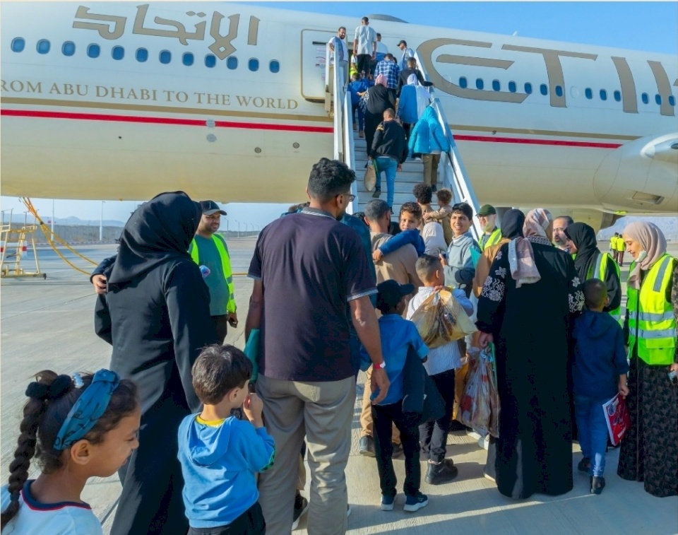 الخارجية الإماراتية: نفذنا إخلاءً طبيا عاجلا لــ 188 من المرضى ومرافقيهم من غزة