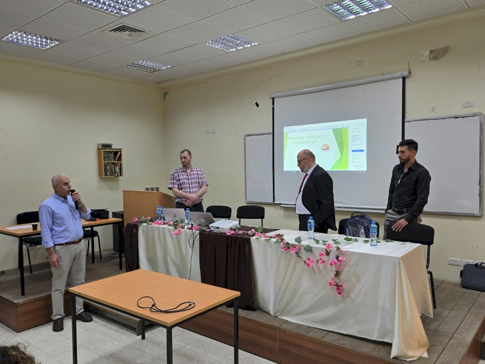 شراكة علمية تُثمر معرفة: كهرباء القدس تعقد ورشة تدريبية لنقل خبراتها إلى طلبة جامعة القدس