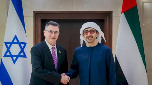 الإمارات تعلن اتفاقها مع إسرائيل على إيصال مساعدات عاجلة لغزة