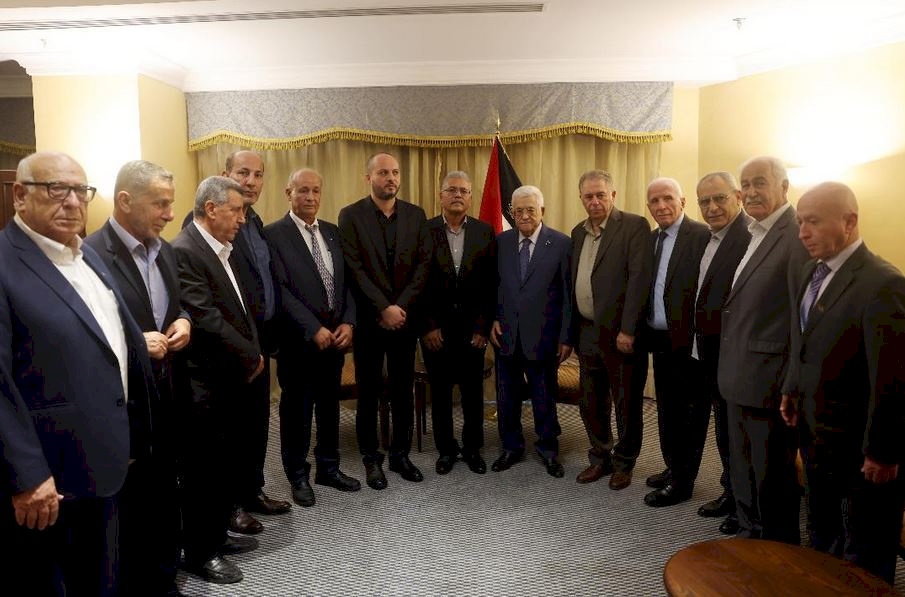 الرئيس عباس يلتقي مع الفصائل الفلسطينية في لبنان