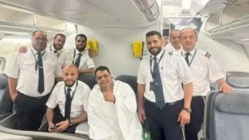حاج ليبي يُقلع بطائرة الحجاج بعد تركه مرتيّن
