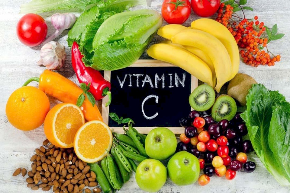 خيارات متعددة لوجبة الإفطار تعزز مستويات فيتامين C