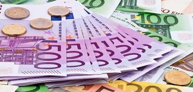 رئيس الوزراء الفرنسي يكشف عن خطته لتقليص العجز المالي واستعادة التوازن