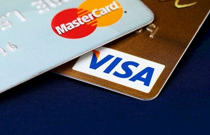 تحقيقات أوروبية موسعة تلاحق فيزا وماستركارد بسبب الرسوم "الغامضة"