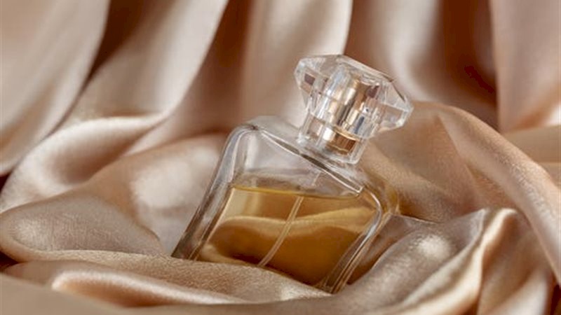 كيف تحافظ على رائحة عطرك طوال اليوم؟