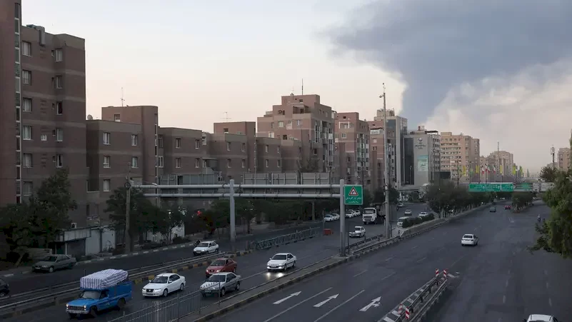 غارات إسرائيلية على طهران.. وصواريخ إيرانية نحو تل أبيب