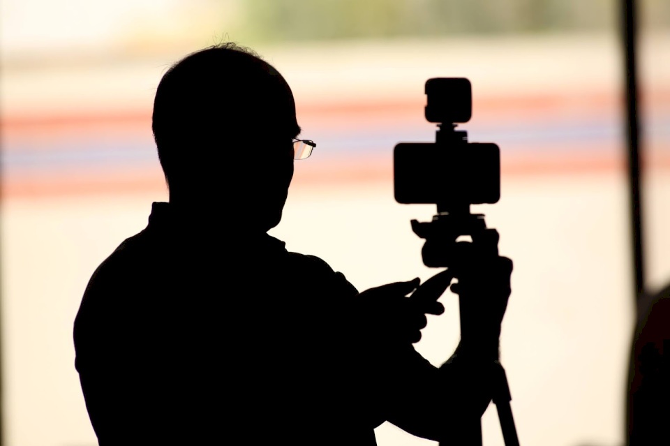 فتح تحقيق ضد صحفيين بزعم تصويرهم منطقة ميناء حيفا