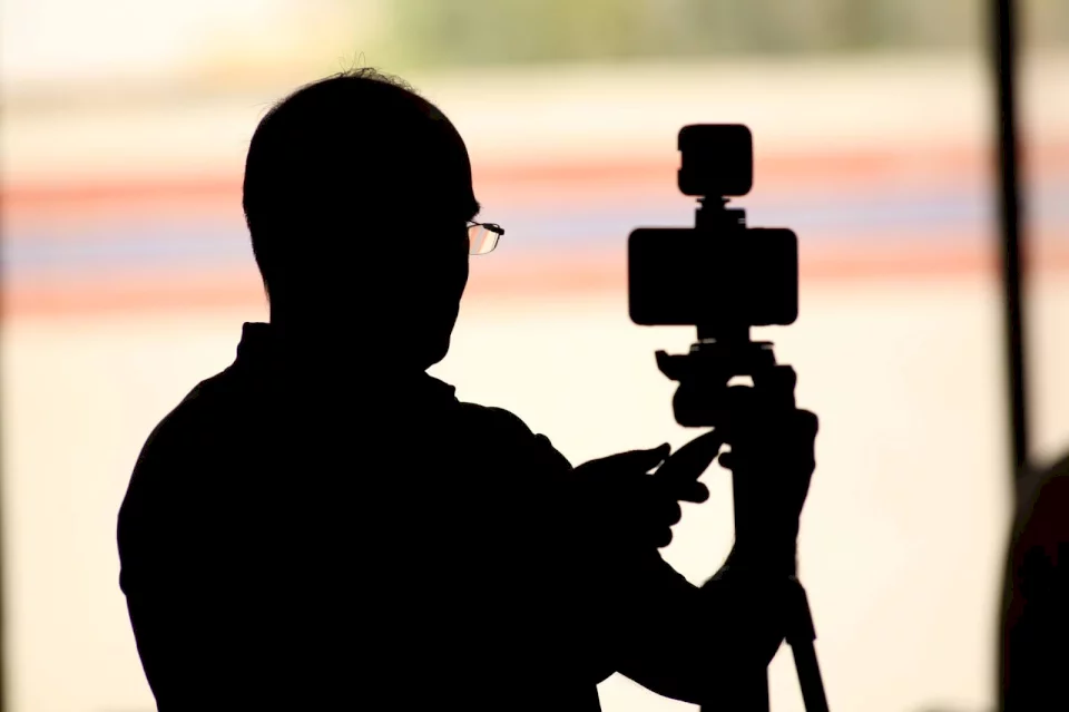 فتح تحقيق ضد صحفيين بزعم تصويرهم منطقة ميناء حيفا