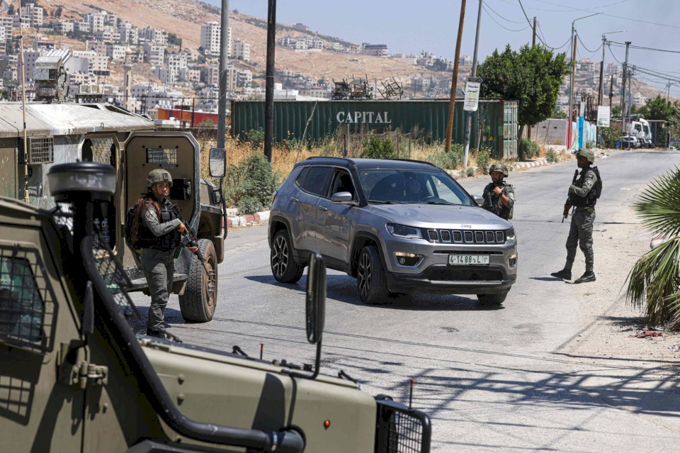 محدث:: الجيش الإسرائيلي: قتلنا مسلحًا فلسطينيًا قرب جنين