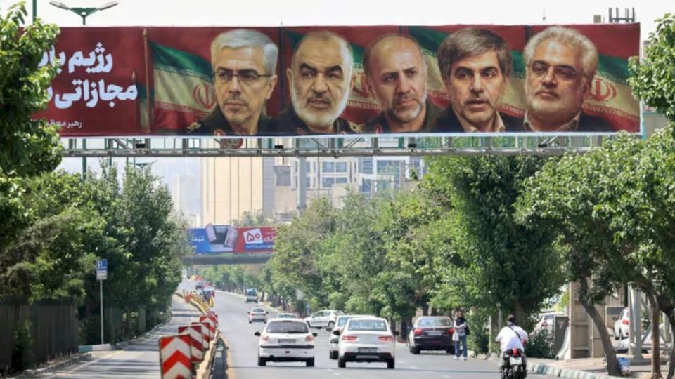 يديعوت أحرونوت تكشف تفاصيل كواليس اغتيال علماء إيران
