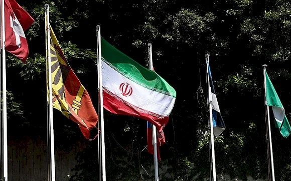 الأوروبيون يحضون إيران على مواصلة المباحثات النووية مع واشنطن