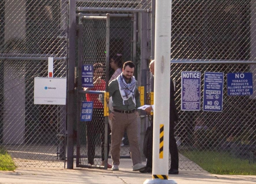 إطلاق سراح الناشط المؤيد للفلسطينيين محمود خليل بأمر من قاضٍ أميركي