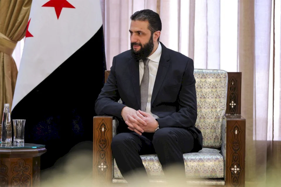 سوريا ترفع رواتب الموظفين وأضصحاب المعاشات 200%