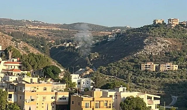 شهيدان ومصابان بغارتين إسرائيليتين على مركبة ودراجة نارية جنوبي لبنان