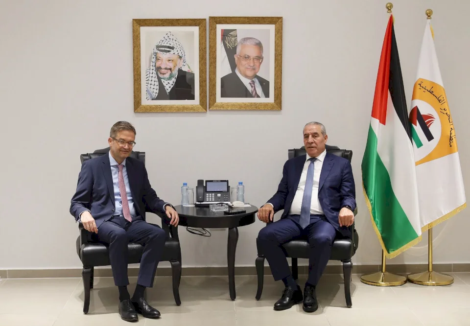 الشيخ يبحث مع رئيس البعثة الألمانية الأوضاع السياسية في لقاء وداعي بمناسبة انتهاء مهامه