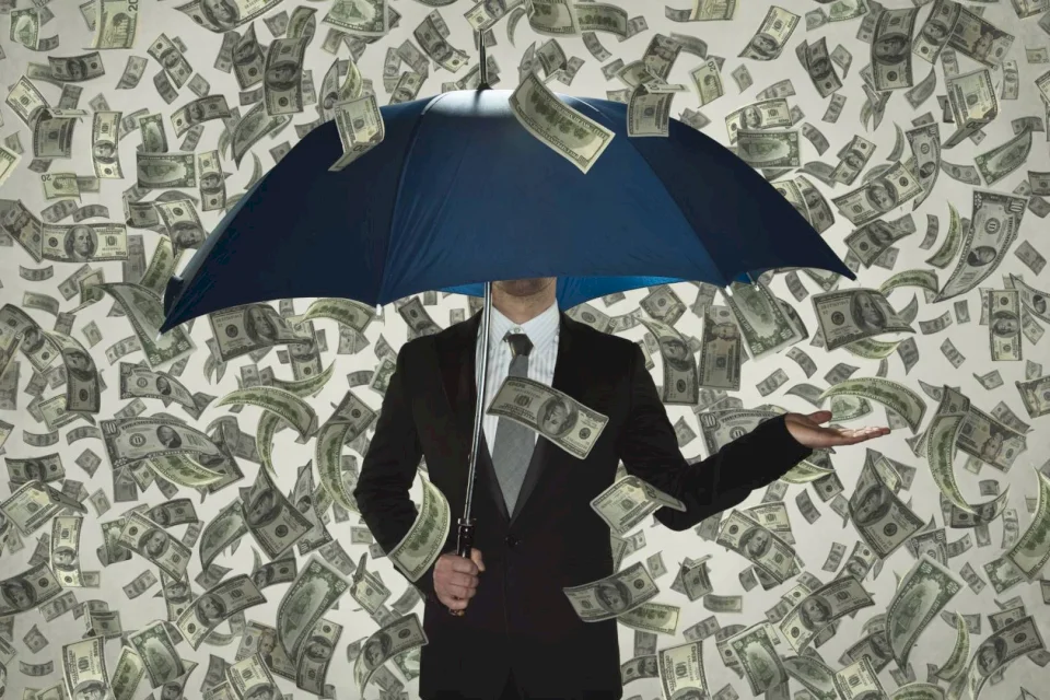 أسوأ نصيحة مهنية قد يقدمها المليارديرات
