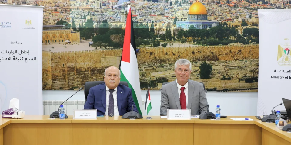 عصفور: الأوضاع في فلسطين تحتم علينا جميعاً بذل أقصى الجهود لتعزيز الصمود على أرض الوطن