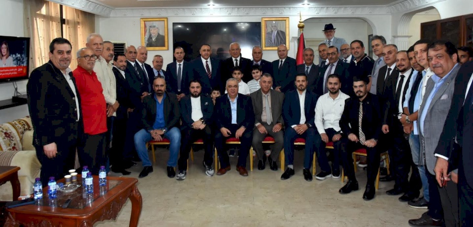 اللواء هب الريح يلتقي حشدا من الجالية الفلسطينية في البحرين