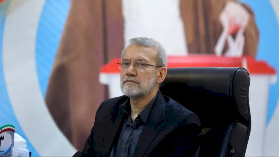 لاريجاني في بيروت: دعم إيراني للبنان وسط جدل حول سلاح حزب الله