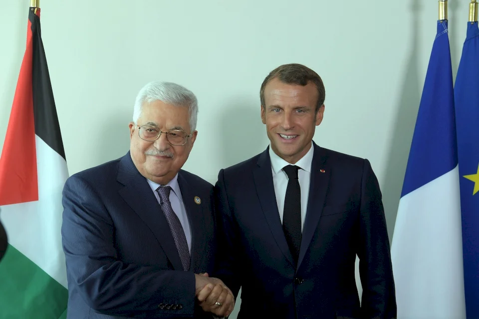 France Considers Opening an Embassy in Palestine