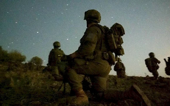 سورية: اعتقالات ومداهمات في توغل إسرائيلي جديد بريف القنيطرة