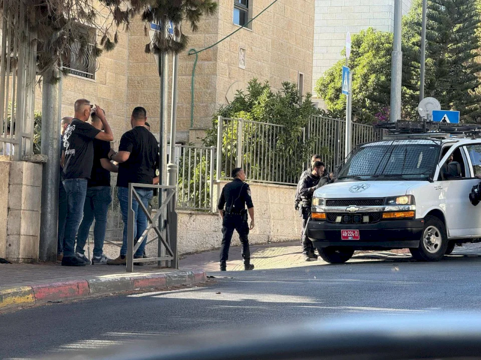 الاحتلال يمنع إجراء انتخابات نقابة الأطباء في بيت حنينا بالقدس ويعتقل طبيباً