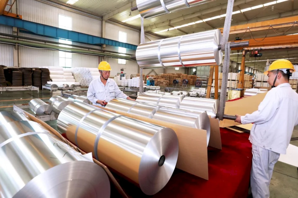 Despite Trump Tariff Suspension, Weakness in Chinese Factories Persists
