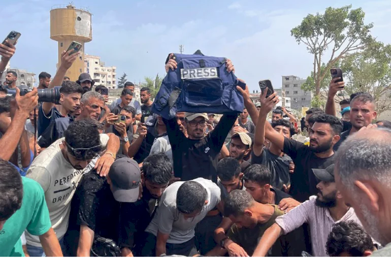 The Guardian : Israël tue des journalistes à Gaza pour que le monde ne voie pas ce qu'il y fait