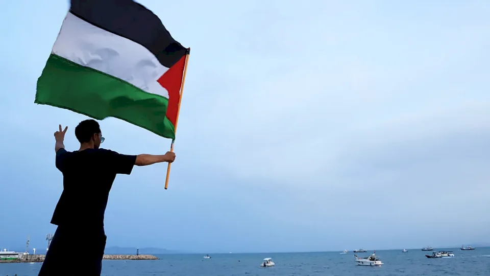 A Drone Targets the Largest Vessels of the Resilience Fleet Off Tunisia (Video)