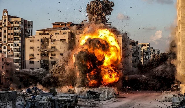 الاحتلال دمّر 1,600 بناية و13,000 خيمة وهجّر 350 ألفًا من شرقي مدينة غزة