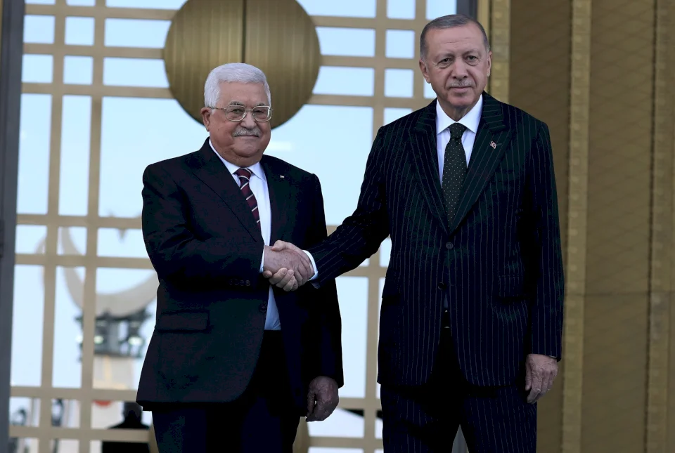 Le président Abbas commence aujourd'hui une visite officielle en Turquie