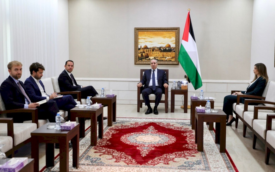 الشيخ يلتقي القنصل الفرنسي لبحث مستجدات مؤتمر نيويورك 