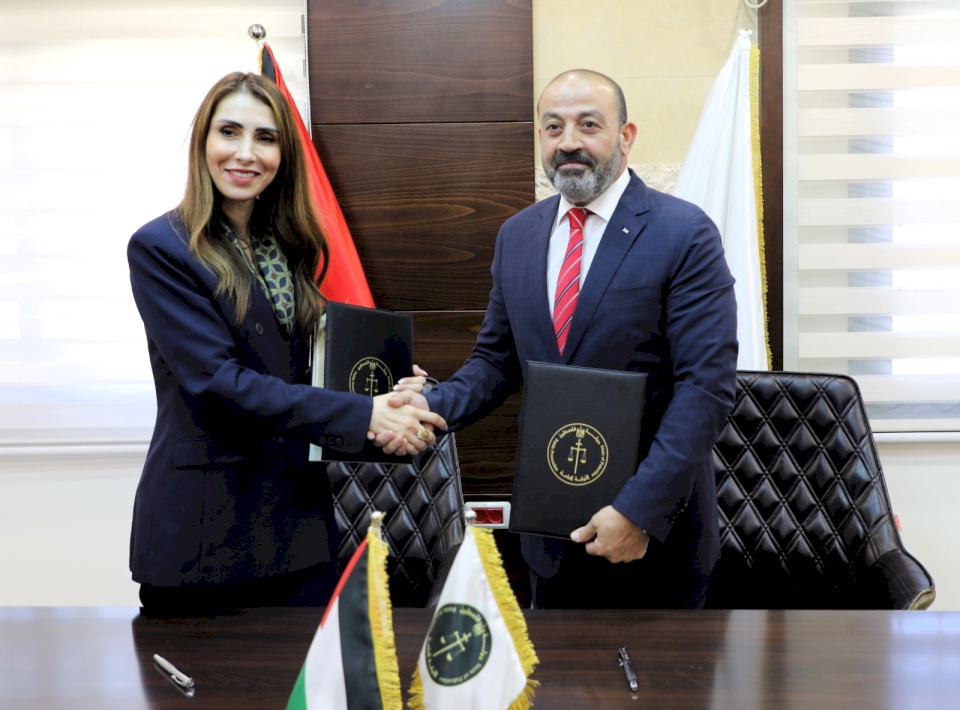 النائب العام ووزيرة العمل يطلقان دليل إجراءات التدريب المهني للأطفال والأحداث