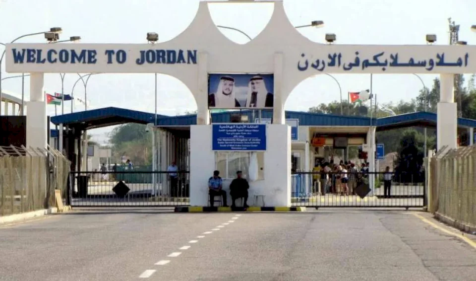 إعادة فتح جسر الملك حسين يوم غد الأحد أمام حركة المسافرين
